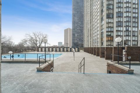 Tiny photo for 5455 N Sheridan Road #2807, Chicago, IL 60640 (MLS # 12567837)