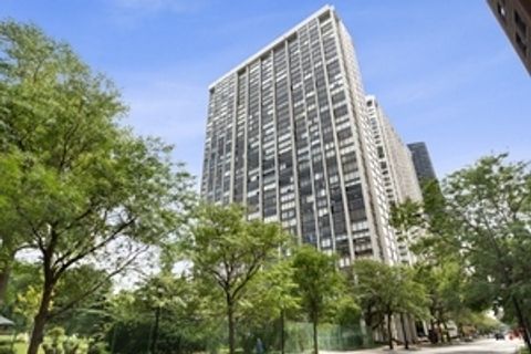 Photo of 5455 N Sheridan Road #2807, Chicago, IL 60640 (MLS # 12567837)