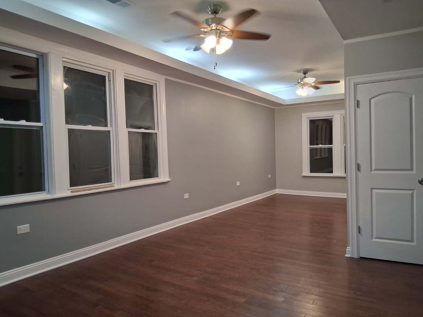 8716 S MARQUETTE Avenue