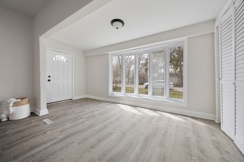 Tiny photo for 38169 N 3rd Avenue, Spring Grove, IL 60081 (MLS # 12603226)