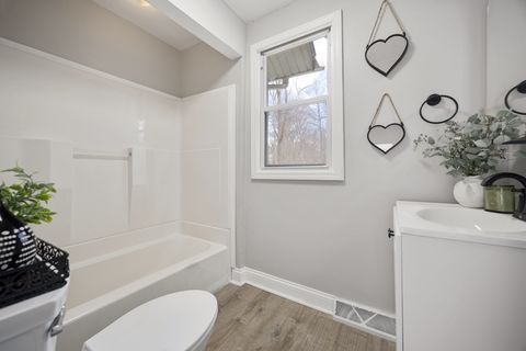 Tiny photo for 38169 N 3rd Avenue, Spring Grove, IL 60081 (MLS # 12603226)