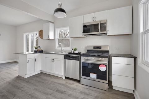 Tiny photo for 38169 N 3rd Avenue, Spring Grove, IL 60081 (MLS # 12603226)