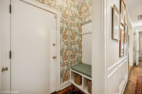Tiny photo for 419 W Wellington Avenue #1, Chicago, IL 60657 (MLS # 12346478)