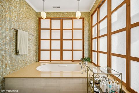 Tiny photo for 419 W Wellington Avenue #1, Chicago, IL 60657 (MLS # 12346478)