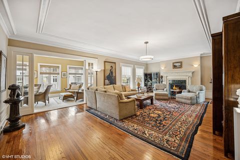 Tiny photo for 419 W Wellington Avenue #1, Chicago, IL 60657 (MLS # 12346478)