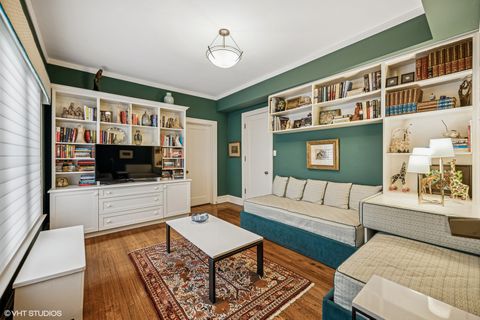 Tiny photo for 419 W Wellington Avenue #1, Chicago, IL 60657 (MLS # 12346478)