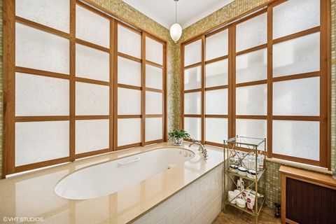 Tiny photo for 419 W Wellington Avenue #1, Chicago, IL 60657 (MLS # 12346478)