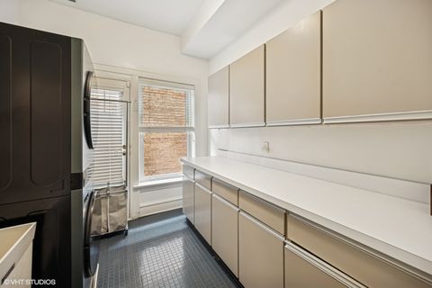 Tiny photo for 419 W Wellington Avenue #1, Chicago, IL 60657 (MLS # 12346478)