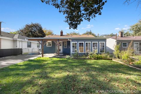 Tiny photo for 835 S Wisconsin Avenue, Villa Park, IL 60181 (MLS # 12500021)