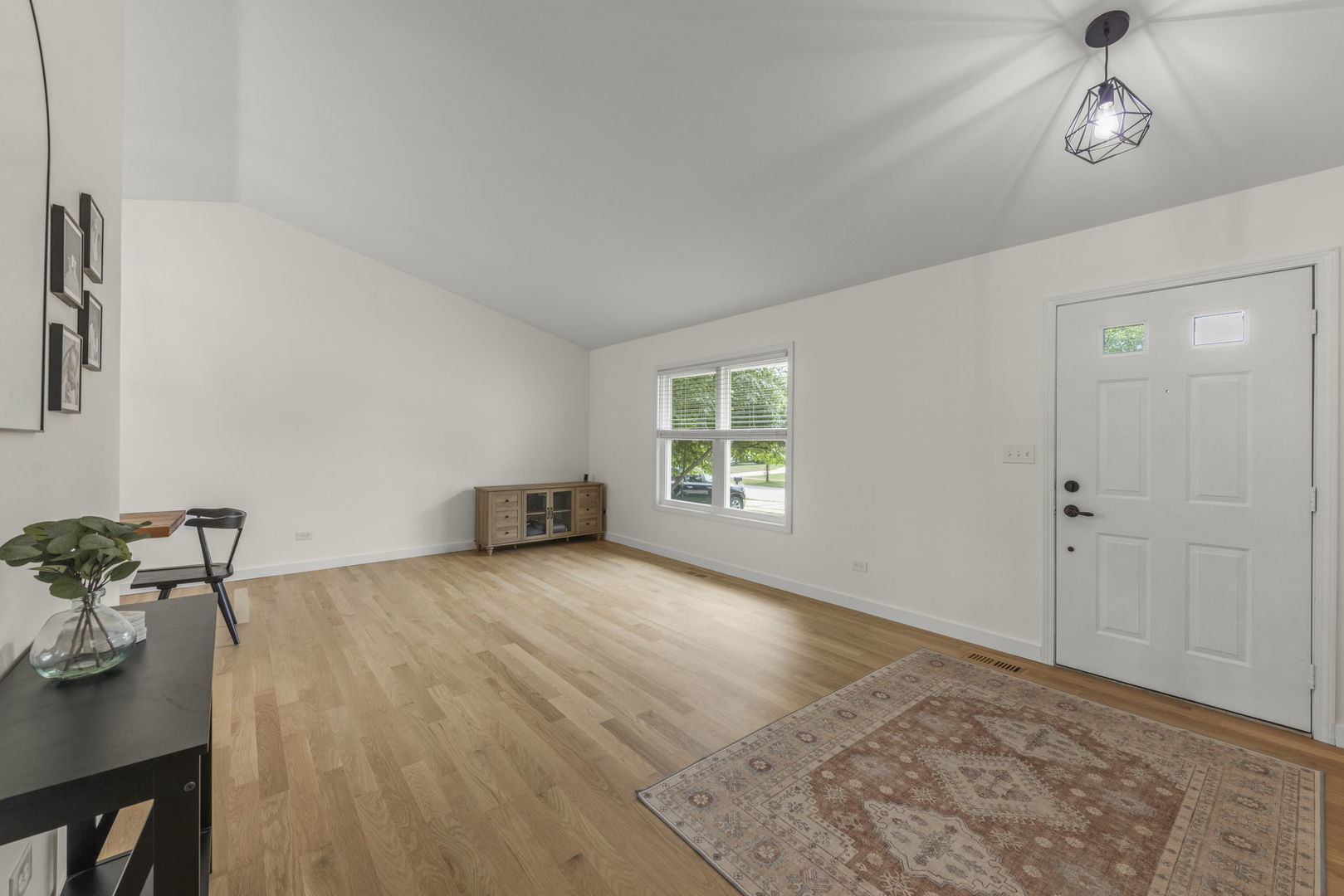 485 Edinburgh Lane