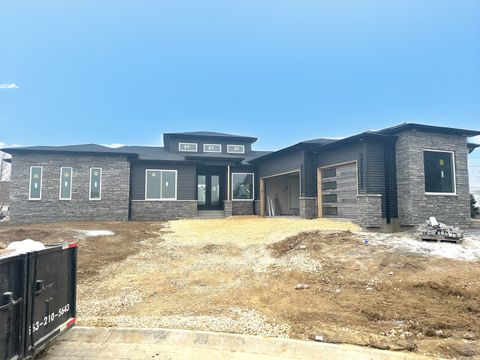 Photo of 1709 KATIE Court, Davenport, IA 52807 (MLS # QC4268868)