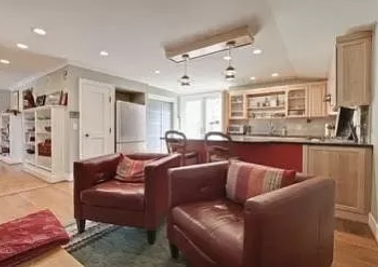 916 Driscoll Court