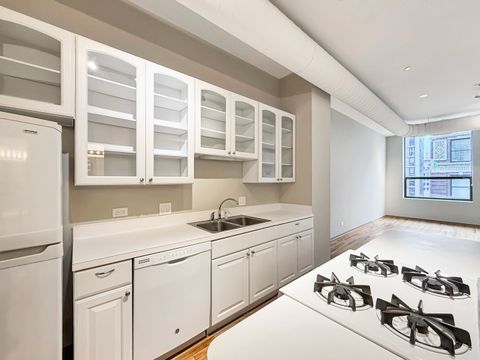 Tiny photo for 910 S Michigan Avenue #1009, Chicago, IL 60605 (MLS # 12621706)