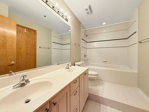 Tiny photo for 910 S Michigan Avenue #1009, Chicago, IL 60605 (MLS # 12621706)