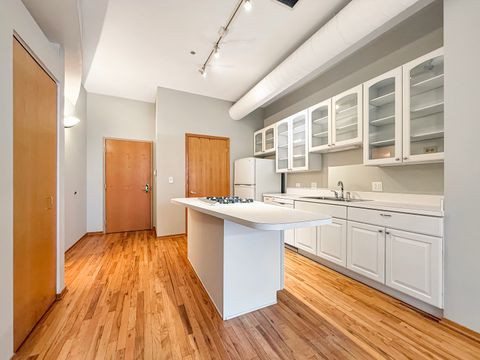 Tiny photo for 910 S Michigan Avenue #1009, Chicago, IL 60605 (MLS # 12621706)