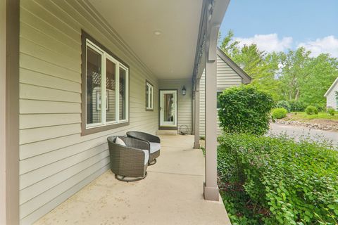 Tiny photo for 2212 Crystal Way, Crystal Lake, IL 60012 (MLS # 12640772)