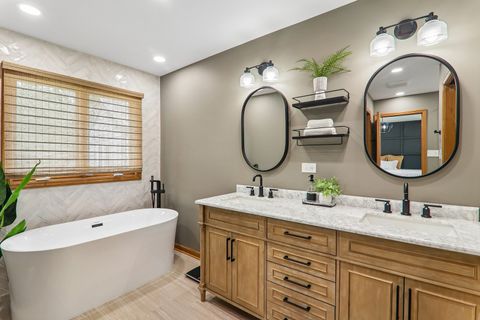 Tiny photo for 2212 Crystal Way, Crystal Lake, IL 60012 (MLS # 12640772)