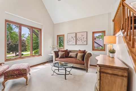 Tiny photo for 2212 Crystal Way, Crystal Lake, IL 60012 (MLS # 12640772)