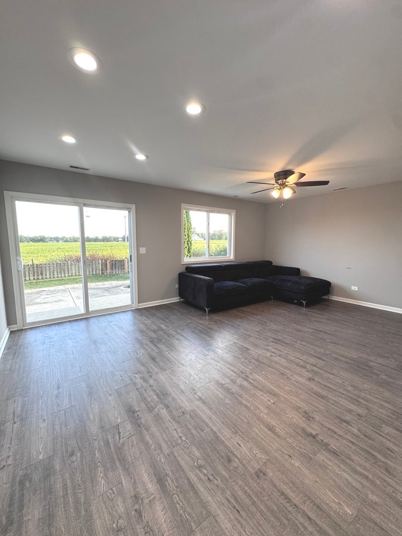 70 E Meadow Drive