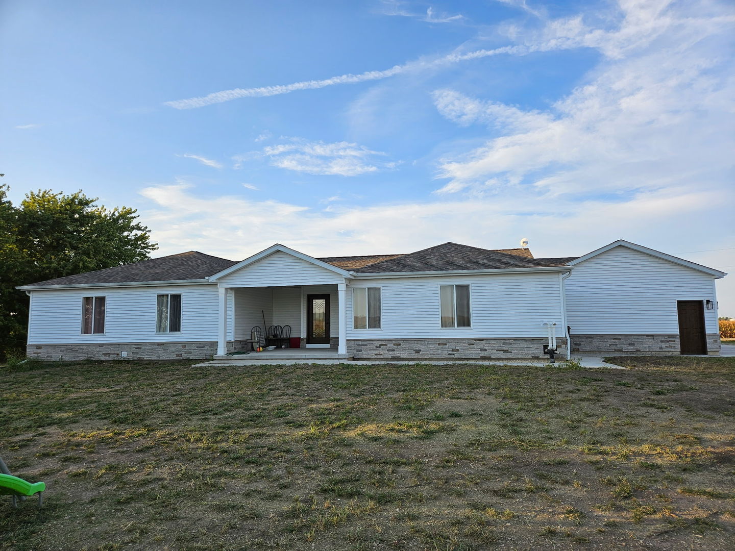 Listing image 1