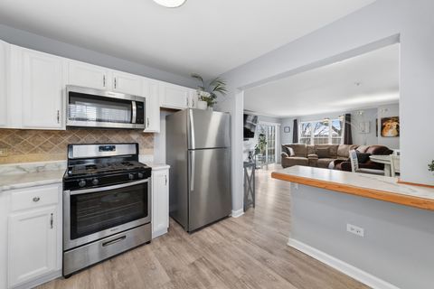 Tiny photo for 1979 Gary Court #A, Schaumburg, IL 60193 (MLS # 12602941)