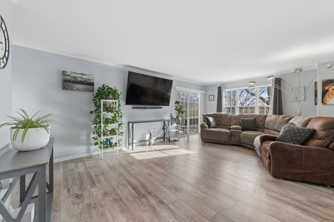 Tiny photo for 1979 Gary Court #A, Schaumburg, IL 60193 (MLS # 12602941)