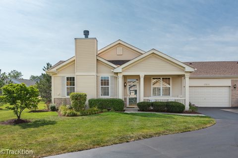 A home in Crest Hill