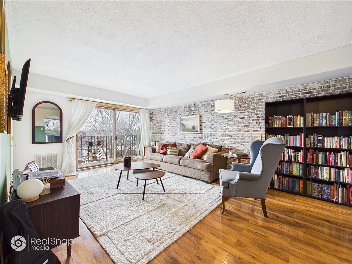 113 W Brandon Court E31