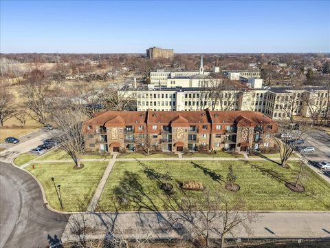Tiny photo for 113 W Brandon Court #E31, Palatine, IL 60067 (MLS # 12627730)