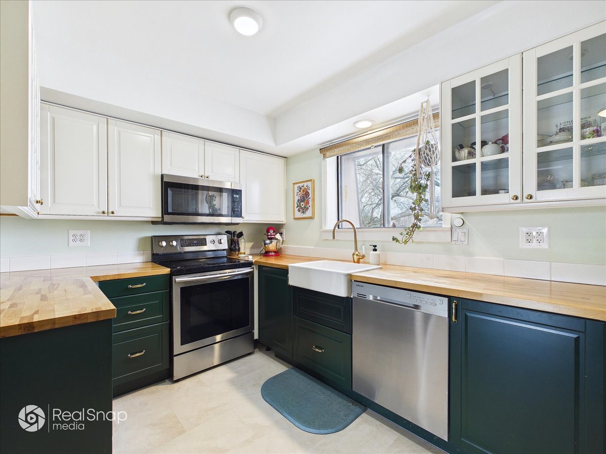 113 W Brandon Court E31