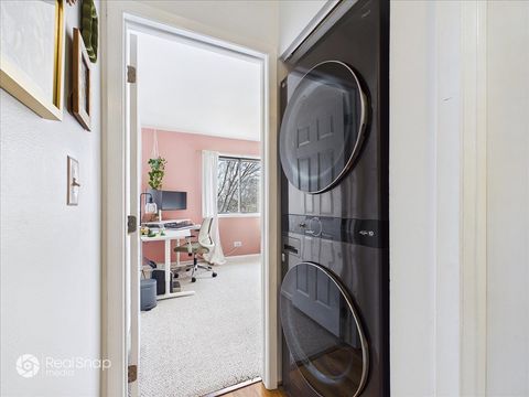Tiny photo for 113 W Brandon Court #E31, Palatine, IL 60067 (MLS # 12627730)