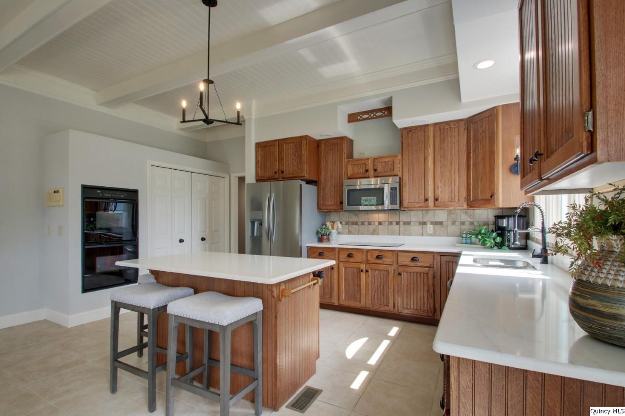 3510 Overlook Dr.