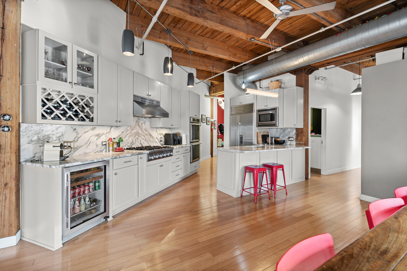 400 S Green Street 305