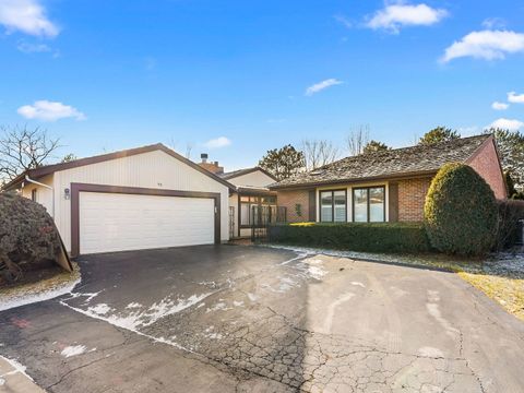 95 Briarwood Circle Oak Brook IL 60523