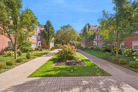 Tiny photo for 2252 Sherman Avenue #2, Evanston, IL 60201 (MLS # 12511060)