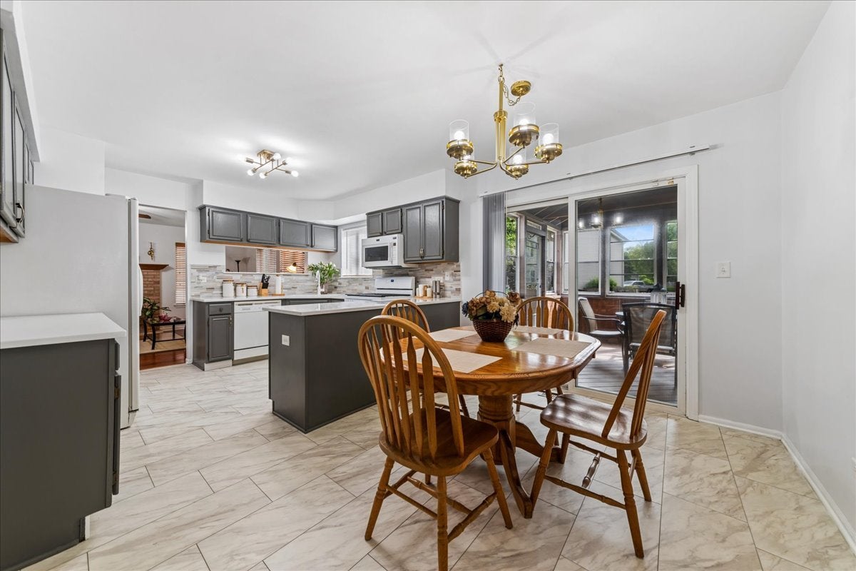 1024 Lakewood Circle