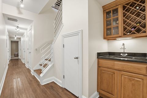 Tiny photo for 2022 N WOOD Street #1S, Chicago, IL 60614 (MLS # 12562273)