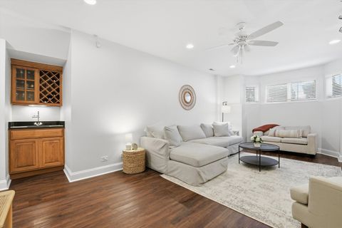 Tiny photo for 2022 N WOOD Street #1S, Chicago, IL 60614 (MLS # 12562273)