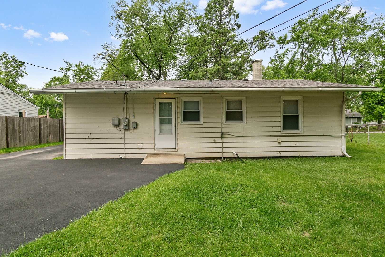 15403 Cherry Lane