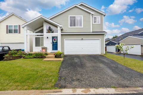 Photo of 1739 Hickory Park Lane, Aurora, IL 60504 (MLS # 12742389)