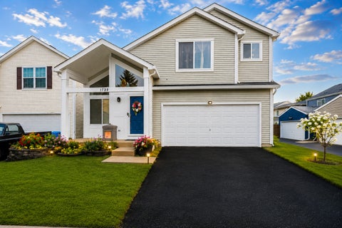 Photo of 1739 Hickory Park Lane, Aurora, IL 60504 (MLS # 12742389)