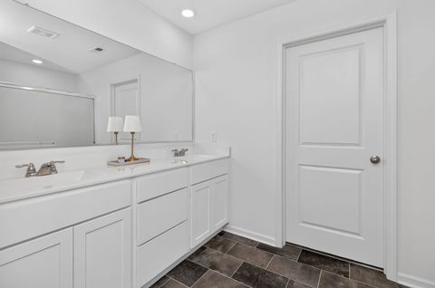 Tiny photo for 2634 Seeley Street, Yorkville, IL 60560 (MLS # 12600852)