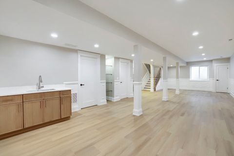 Tiny photo for 909 Evergreen Avenue, Glen Ellyn, IL 60137 (MLS # 12689424)