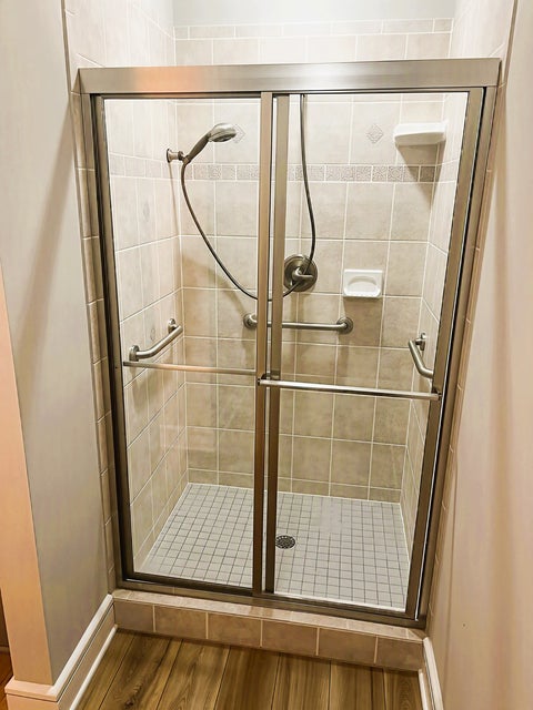 Tiny photo for 173 Beacon Harbor Circle, East Moline, IL 61244 (MLS # 12671038)