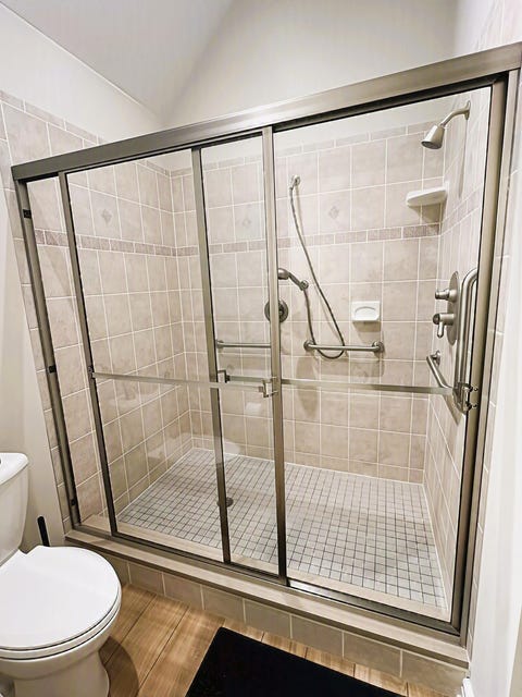 Tiny photo for 173 Beacon Harbor Circle, East Moline, IL 61244 (MLS # 12671038)