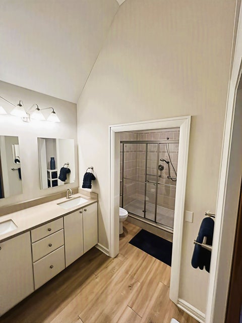 Tiny photo for 173 Beacon Harbor Circle, East Moline, IL 61244 (MLS # 12671038)