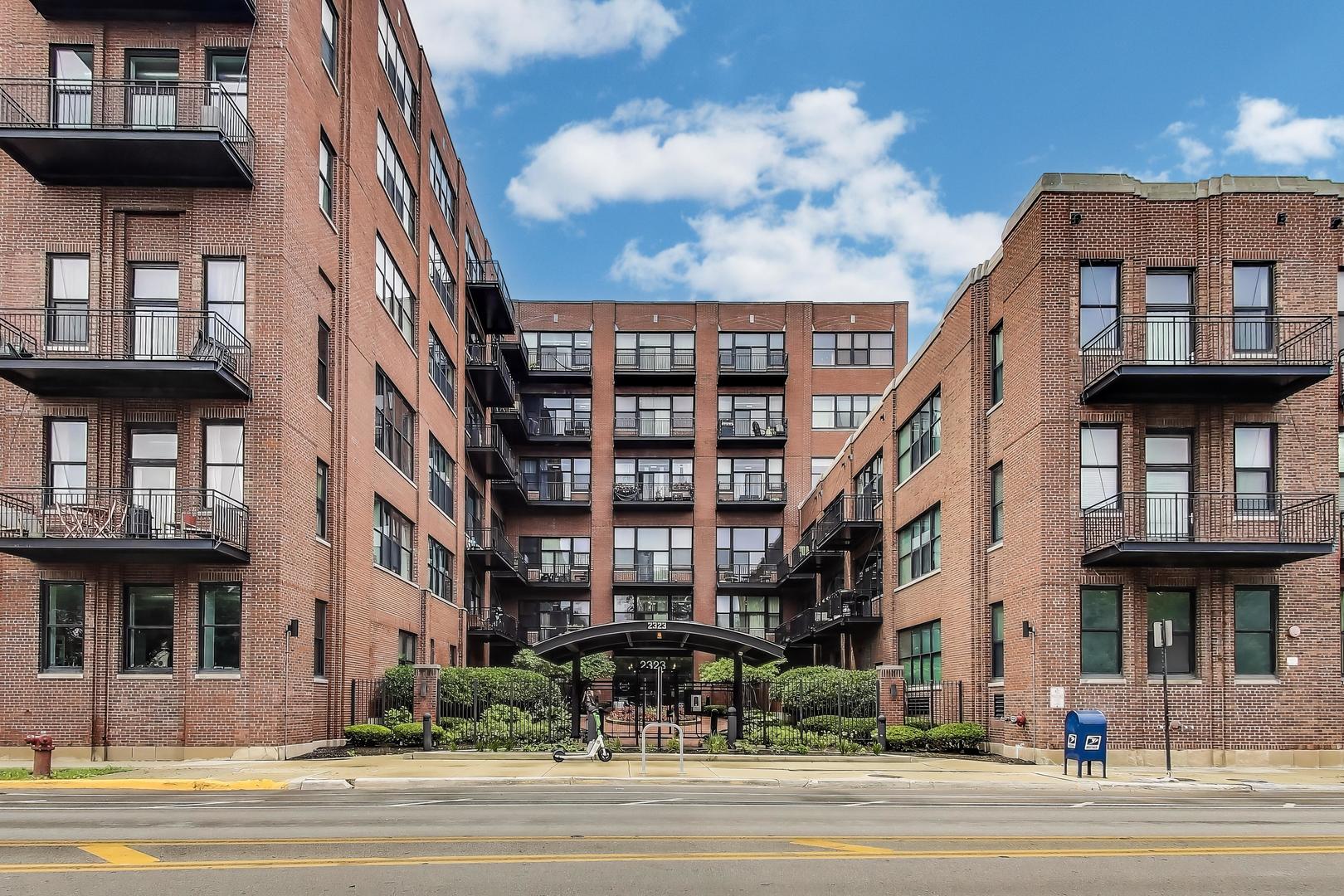2323 W Pershing Road 124