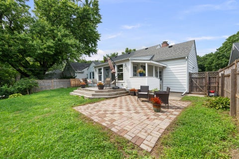 Tiny photo for 2324 15th Avenue, Moline, IL 61265 (MLS # 12730850)