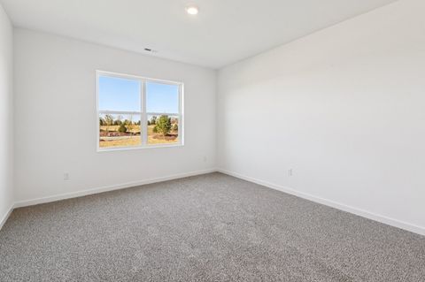 Tiny photo for 808 Plateau Drive, Pingree Grove, IL 60140 (MLS # 12547326)