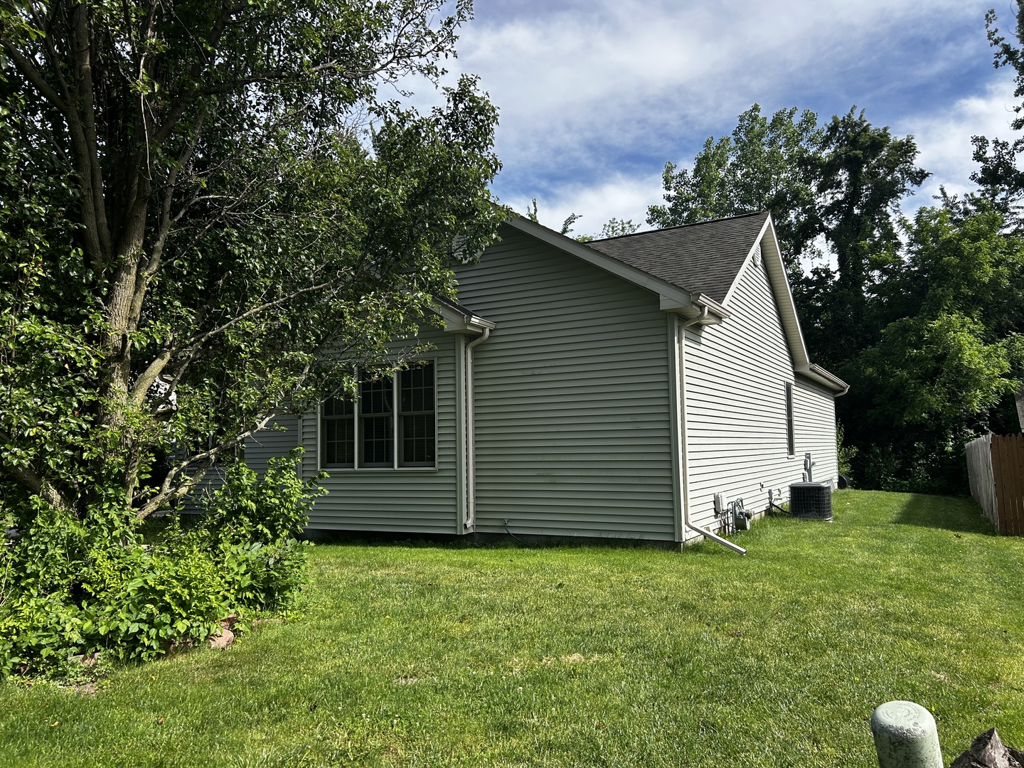 125 W 1st Street